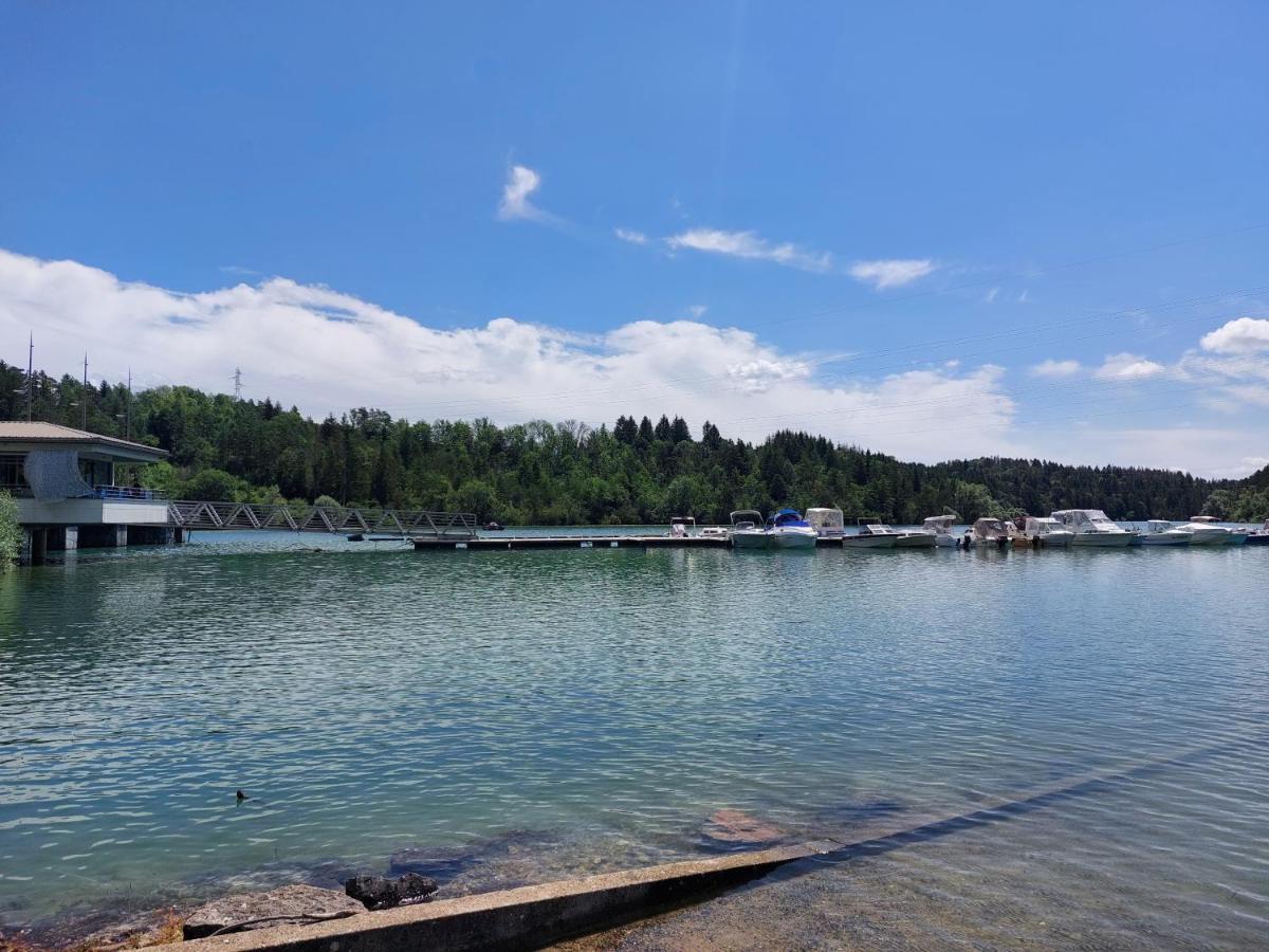 Entre Lacs Et Montagnes , Maison Individuelle,lits Prepares, Parking Et Menage Inclus Holiday home *