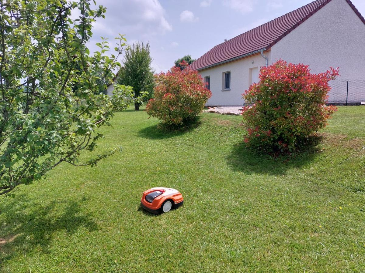 Entre Lacs Et Montagnes , Maison Individuelle,lits Prepares, Parking Et Menage Inclus Holiday home Baresia-sur-l'Ain